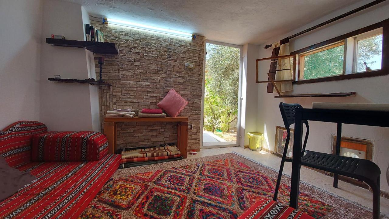 Our Villa'S Private Apartments - Hq Budget Stay - Wonderful Horizon View Of Jerash Gérasa Exterior foto