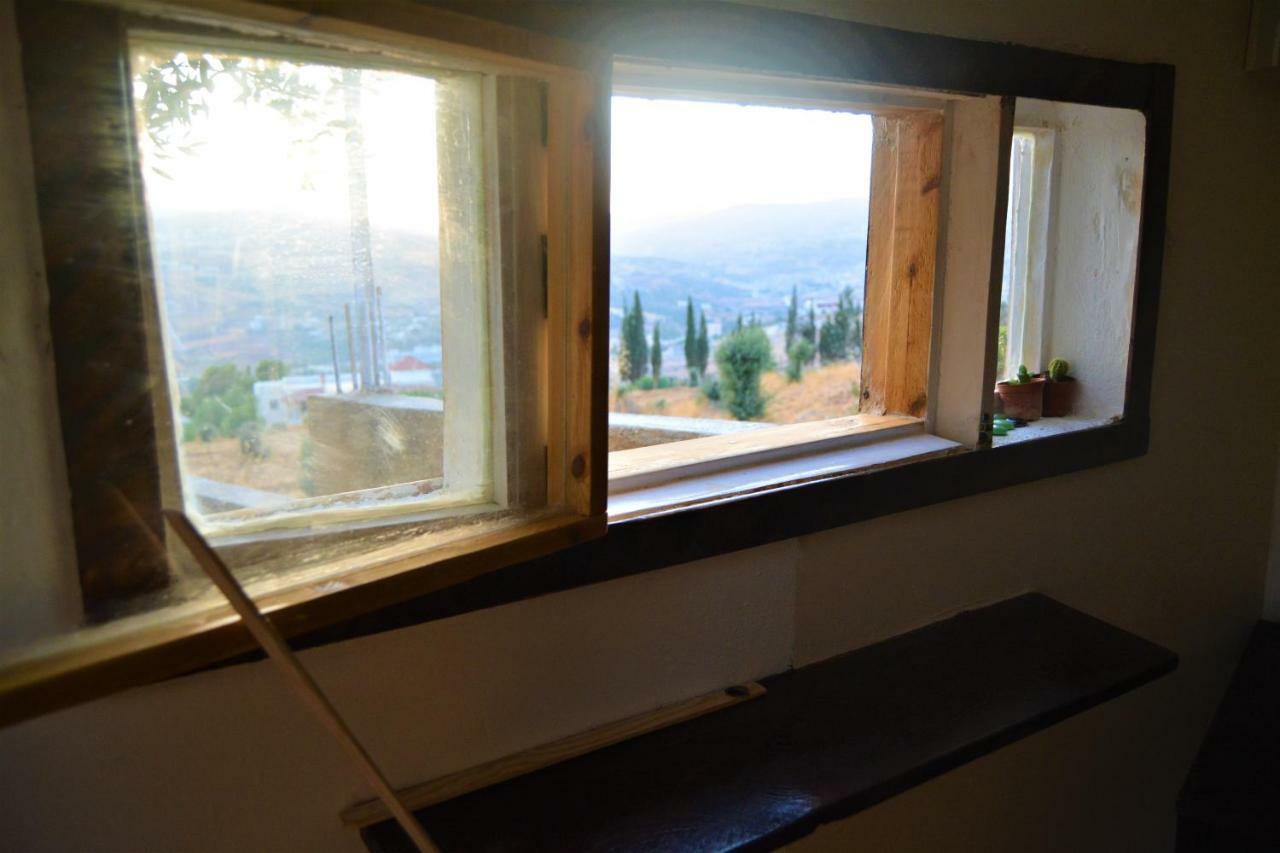 Our Villa'S Private Apartments - Hq Budget Stay - Wonderful Horizon View Of Jerash Gérasa Exterior foto